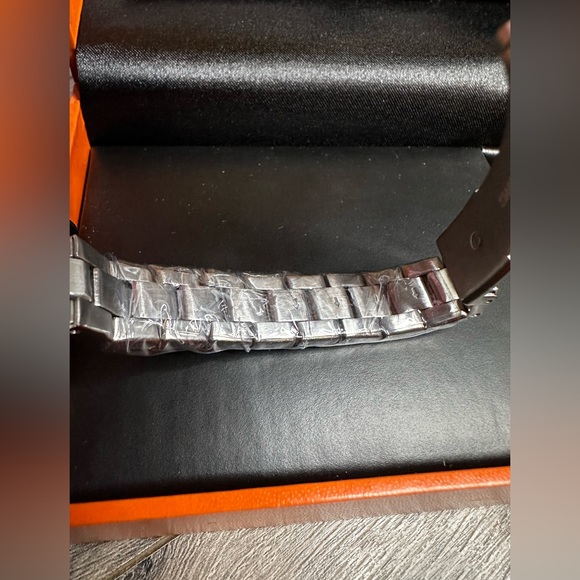 Stuhrling Original Women's 607L.03 "Symphony Allure" Watch with Diamonds - Picture 10 of 12